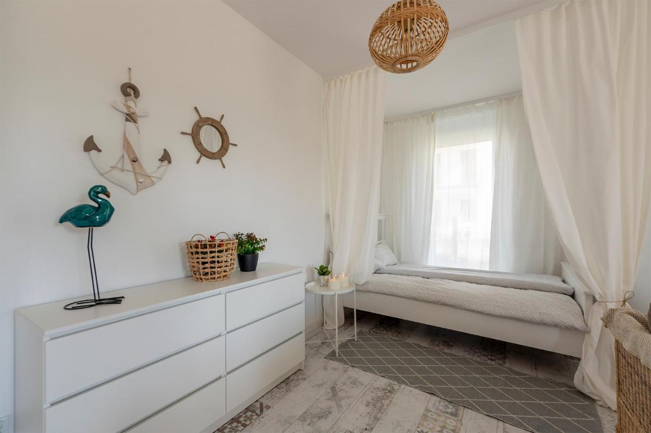 Randez-View - 60 M2, Widok Na Jezioro, Taras Z Trawnikiem, Klima, Parking, Netflix Apartment Iława Exterior foto