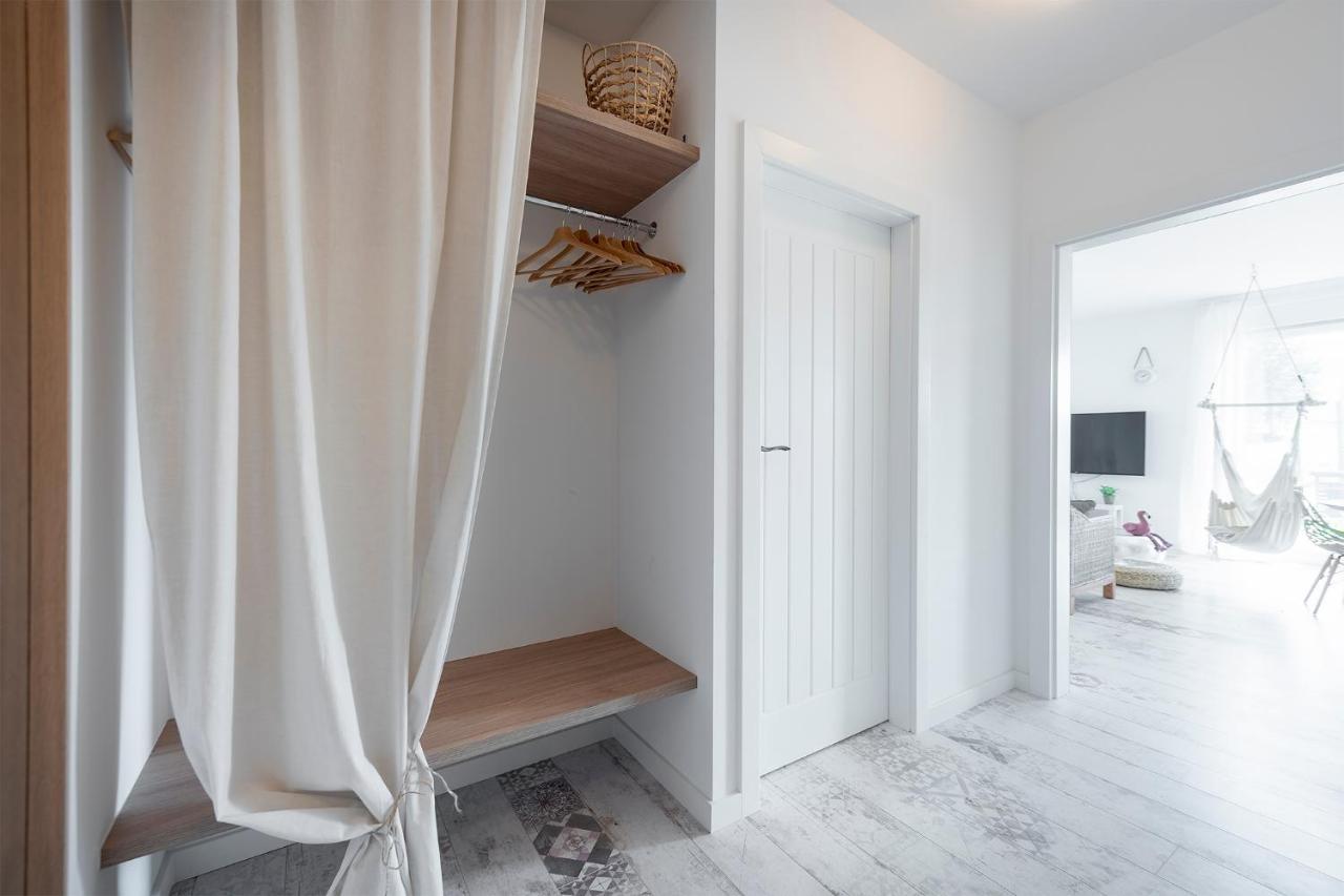 Randez-View - 60 M2, Widok Na Jezioro, Taras Z Trawnikiem, Klima, Parking, Netflix Apartment Iława Exterior foto