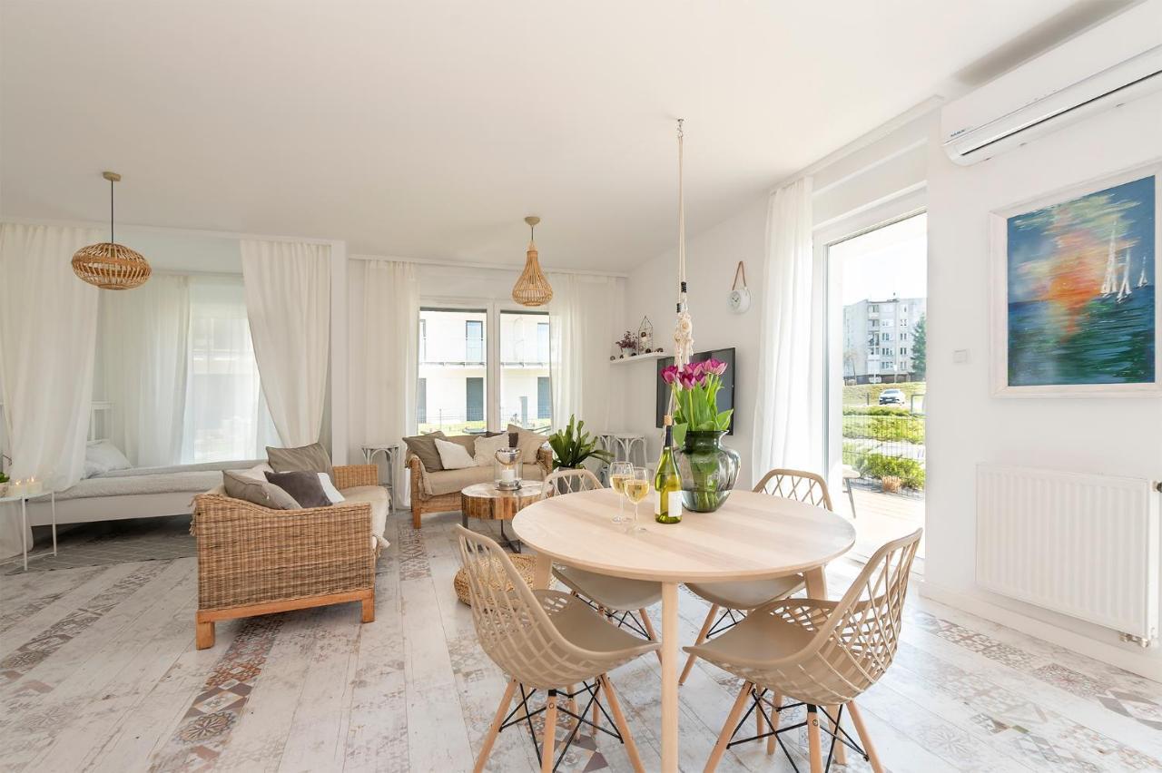 Randez-View - 60 M2, Widok Na Jezioro, Taras Z Trawnikiem, Klima, Parking, Netflix Apartment Iława Exterior foto