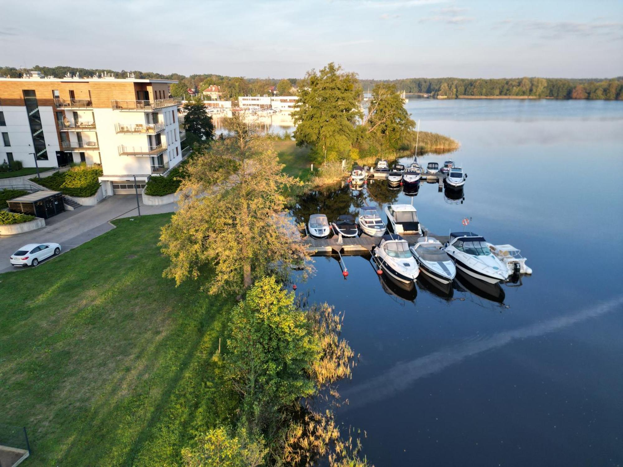 Randez-View - 60 M2, Widok Na Jezioro, Taras Z Trawnikiem, Klima, Parking, Netflix Apartment Iława Exterior foto