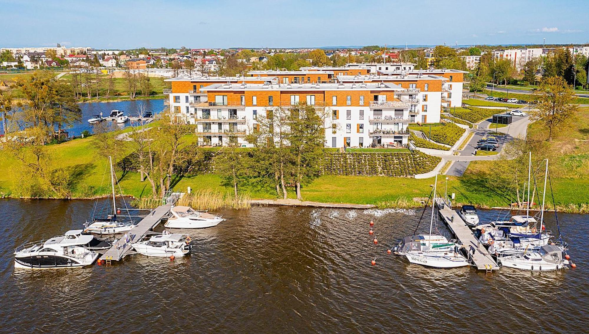 Randez-View - 60 M2, Widok Na Jezioro, Taras Z Trawnikiem, Klima, Parking, Netflix Apartment Iława Exterior foto